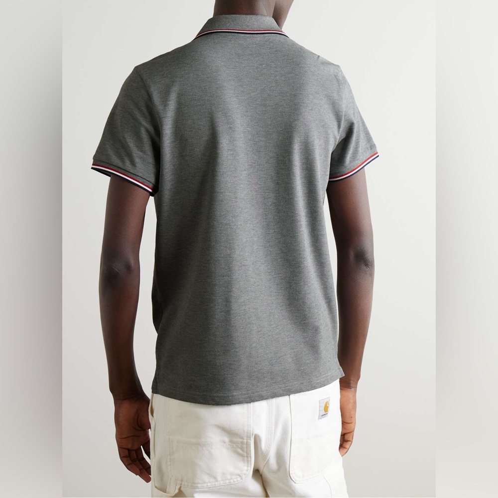 Like New Men’s Size Medium Moncler Logo-appliquéd Polo Shirt 100% Cotton Grey - Picture 7 of 17